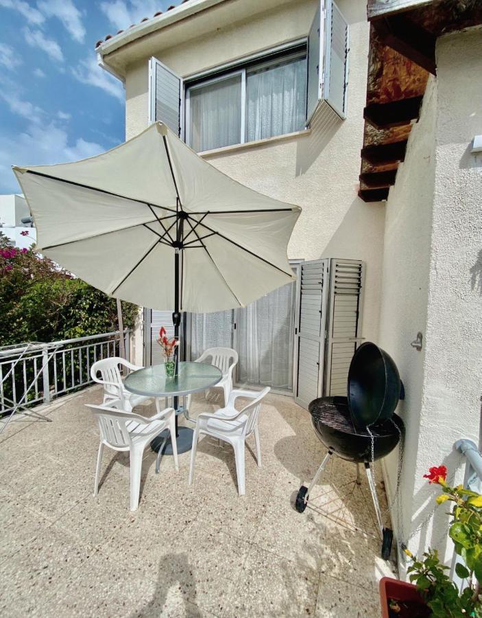 Seaside Maisonette 200M From Sea Paphos Buitenkant foto